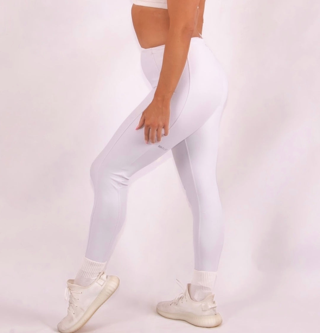 Comfort x Support Legging - White